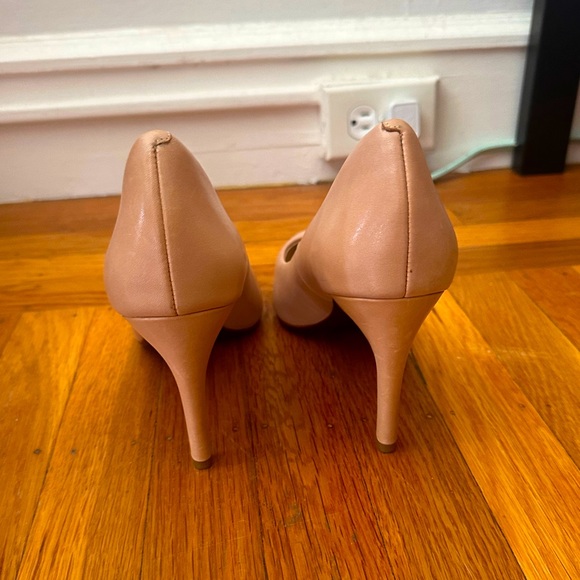 Cole Haan Leather Pumps, beige, 8.5 - Picture 3 of 4